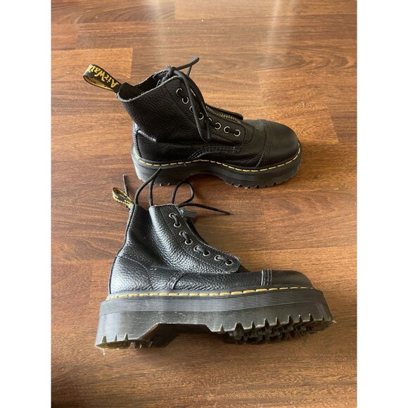 Dr. Martens Black Leather Platform Combat Boots Women’s US 7 EU 38 Lug Sole - Picture 2 of 7